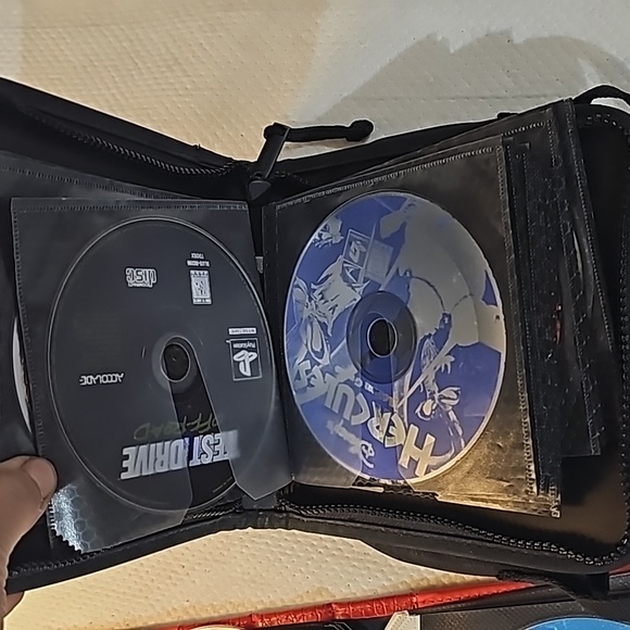 33 CD 💿  STORY - Picture 2 of 11